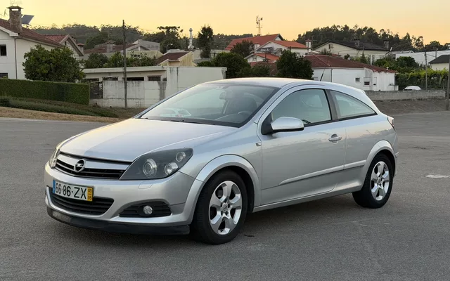 Opel Astra GTC 1.4