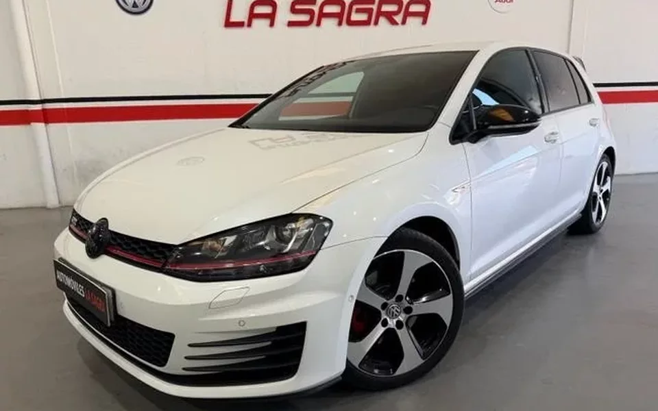 VOLKSWAGEN Golf 2.0 TSI BMT