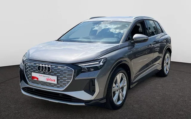 AUDI Q4 e-tron 82KWH🔋 204PK⚡ S-LINE CARPLAY GPS CAMERA SENSOREN LED MATRIX