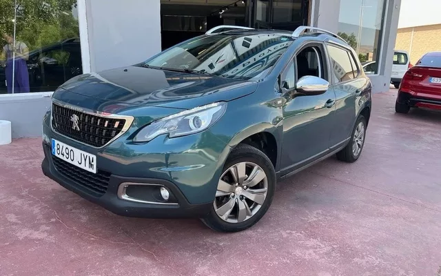 PEUGEOT 2008 2008 1.2 PureTech Style 82