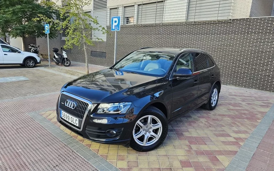AUDI Q5 Q5 2.0 TFSI quattro S-Tronic 211