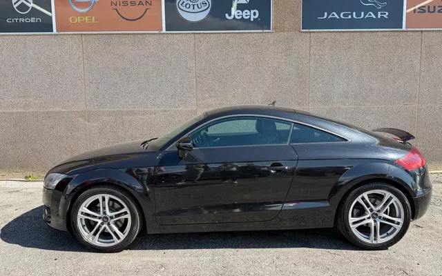 Audi TT Roadster 2.0 TDi quattro S-line