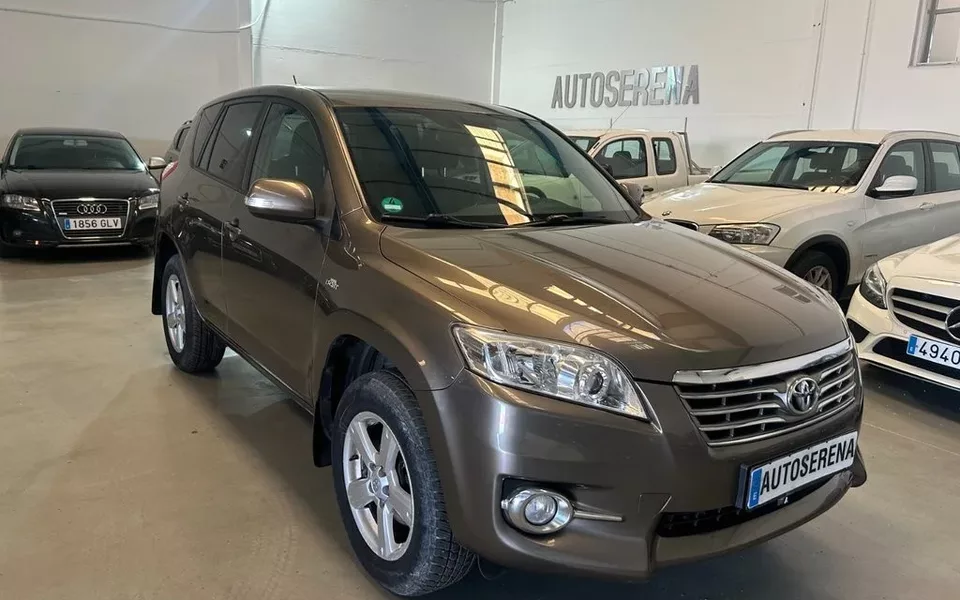 TOYOTA RAV-4 2.2 D-D-CAT Execut.Cross Sp.Autodr.S 4x4 - 13500€ en Badajoz