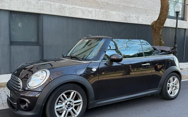 MINI Cabrio Cooper D