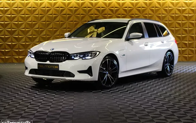 BMW 330 e Line Sport Auto