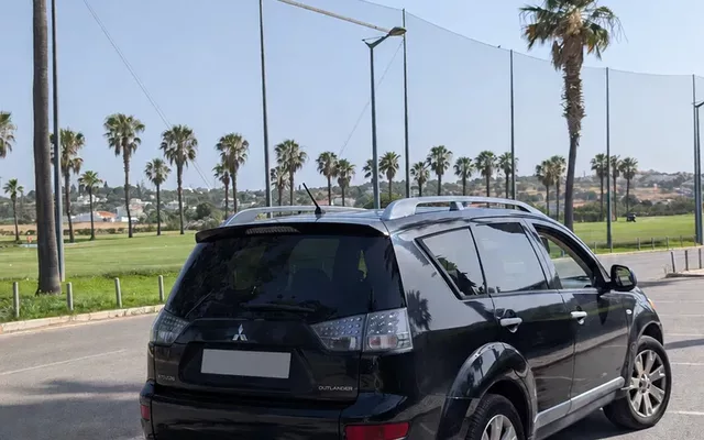 Mitsubishi Outlander 2.0 DI-D Instyle 4WD