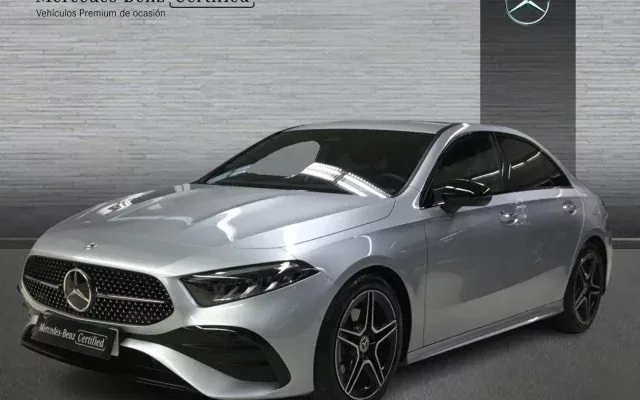 MERCEDES-BENZ Clase A CLASE A 180 d Berlina