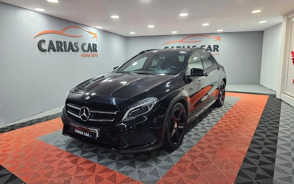 Mercedes-Benz GLA 200