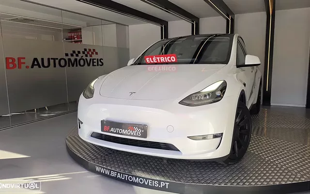 Tesla Model Y Long Range Dual Motor AWD