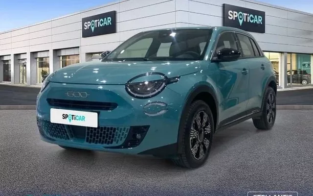 FIAT 600 MHEV 1.2 106kW (145CV) DDCT - - 20950€ en Granada