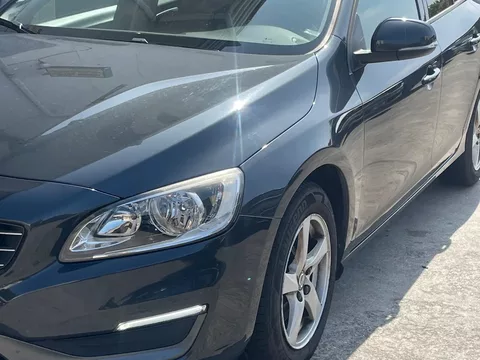 Volvo V60 D2 Kinetic