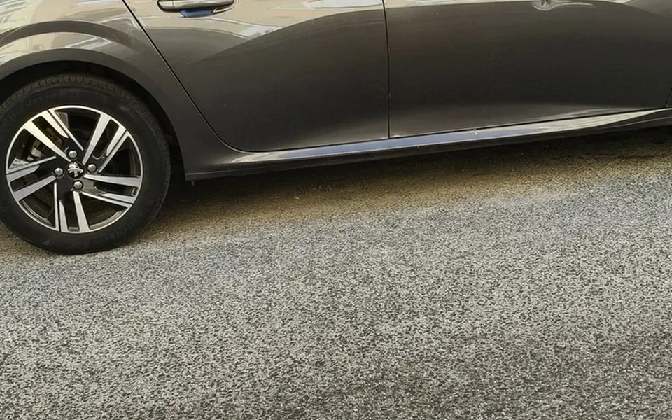 Peugeot 208 PureTech 100 EAT8 Active