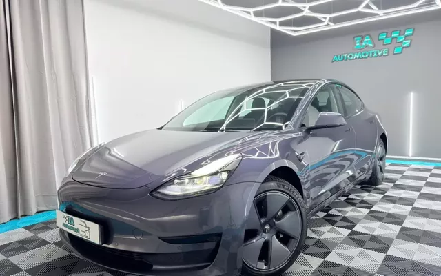 Tesla Model 3 Standard Range Plus RWD