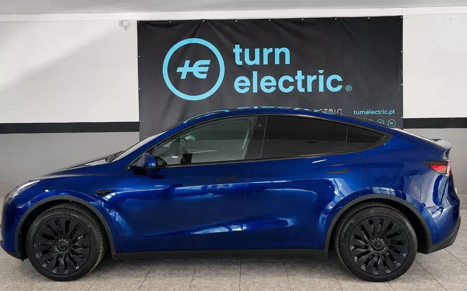 Tesla Model Y Tração Traseira
