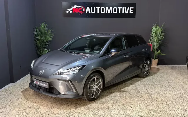 MG MG4 64 kWh Luxury