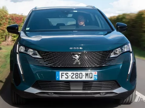 PEUGEOT 5008 SUV 5008 1.5BlueHDi S&S Allure 130