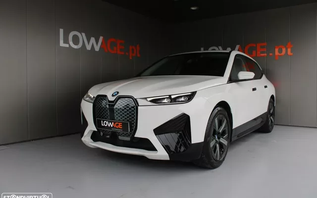 BMW iX xDrive 40