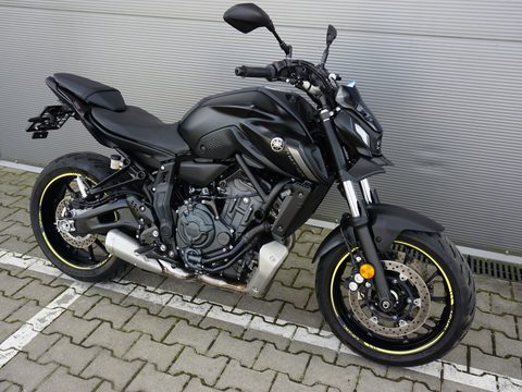 Yamaha MT 07 TECH BLACK A2