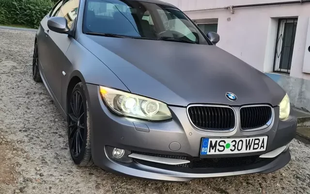 BMW Seria 3 320d xDrive Aut. Edition Exclusive 2010