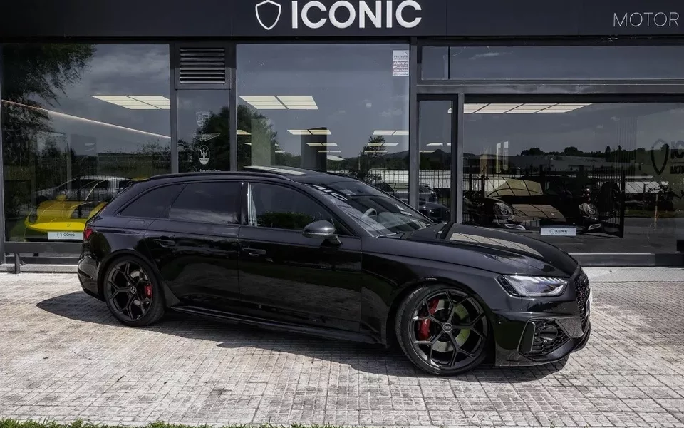 AUDI A4 RS4 Avant TFSI Competition plus quattro tiptronic