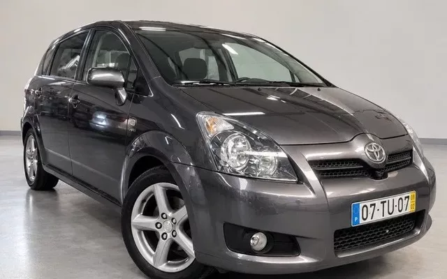 Toyota Corolla Verso 2.2 D-4D DPF Sol