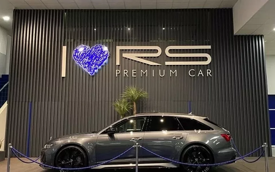 AUDI A6 RS6 Avant