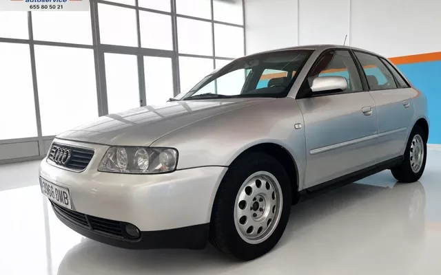 AUDI A3 A3 1.6 Attraction - 2490€ en Vila-real