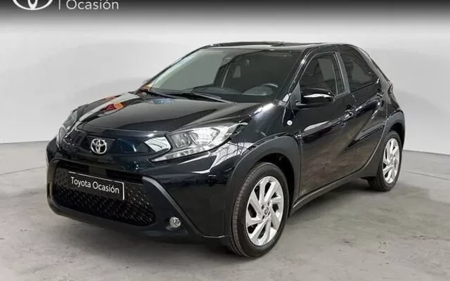 TOYOTA Aygo X Cross Cross Play - 16250€ en Valencia