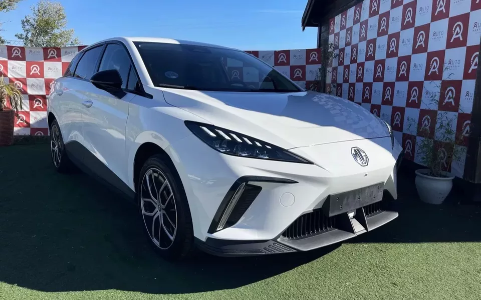 MG MG4 64 kWh Luxury