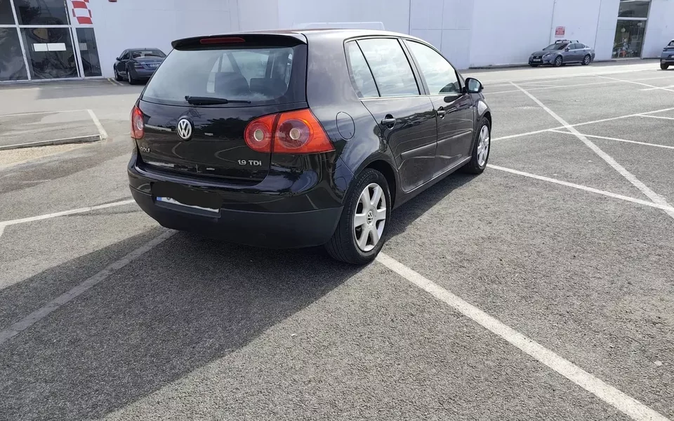 VW Golf