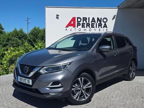 Nissan Qashqai 1.6 dCi N-Connecta Led Xtronic