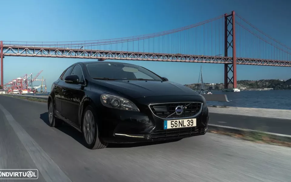 Volvo V40 2.0 D4 Summum