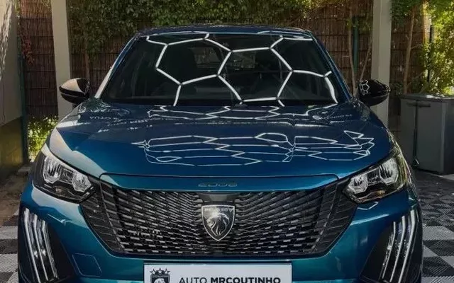 Peugeot 2008 Hybrid 145 e-DSC Style