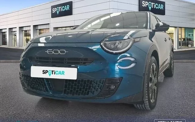 FIAT 600 MHEV 1.2 74kW (100CV) DDCT La prima