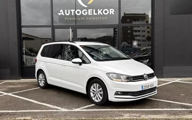 VOLKSWAGEN Touran Touran 1.6TDI Business and Navi Edition 85kW