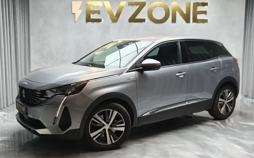 Peugeot 3008 1.6 Hybrid Allure Pack e-EAT8