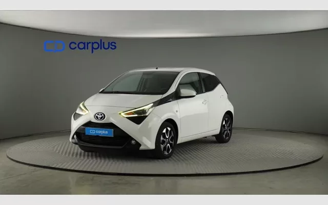 TOYOTA Aygo Aygo 70 x-play - 10990€ en Sevilla