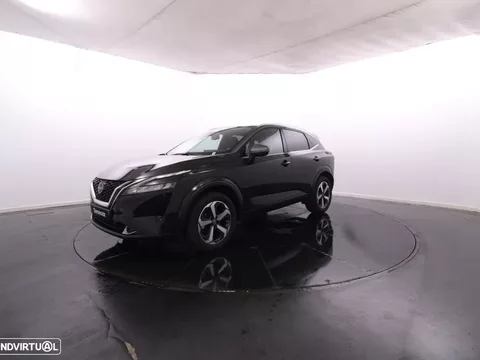 Nissan Qashqai 1.3 DIG-T N-Connecta LED+TT+SKY