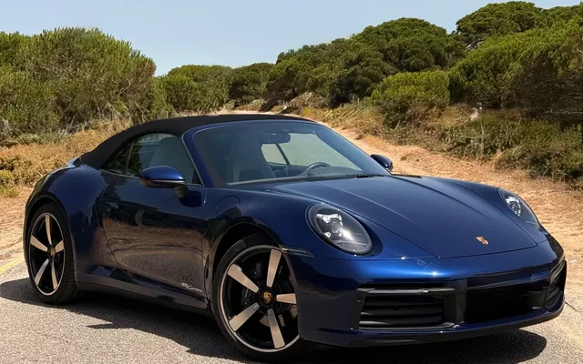 Porsche 911 (992) Carrera Cabriolet PDK