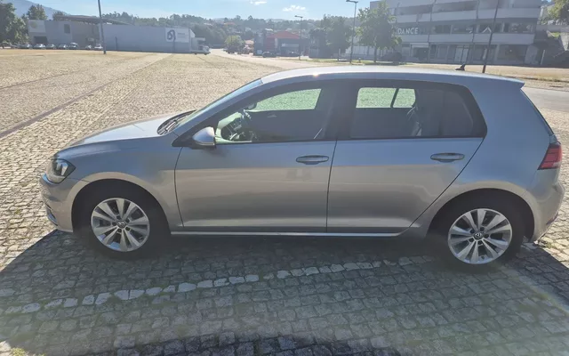 VW Golf 1.0 TSI Confortline