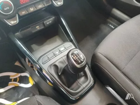 KIA Rio 1.0 T-GDi 88kW (120CV) MHEV iMT Drive