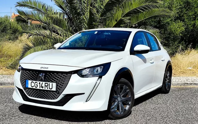 Peugeot e-208 Active Pack