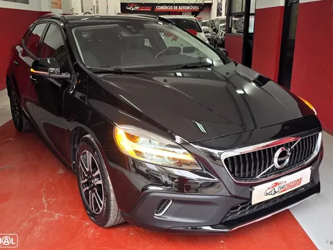 Volvo V40 Cross Country 2.0 D2 Momentum Geartronic