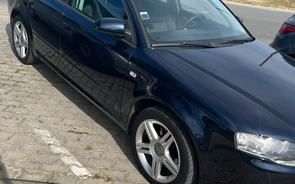 Audi A4 Avant 2.0 TDi S-line