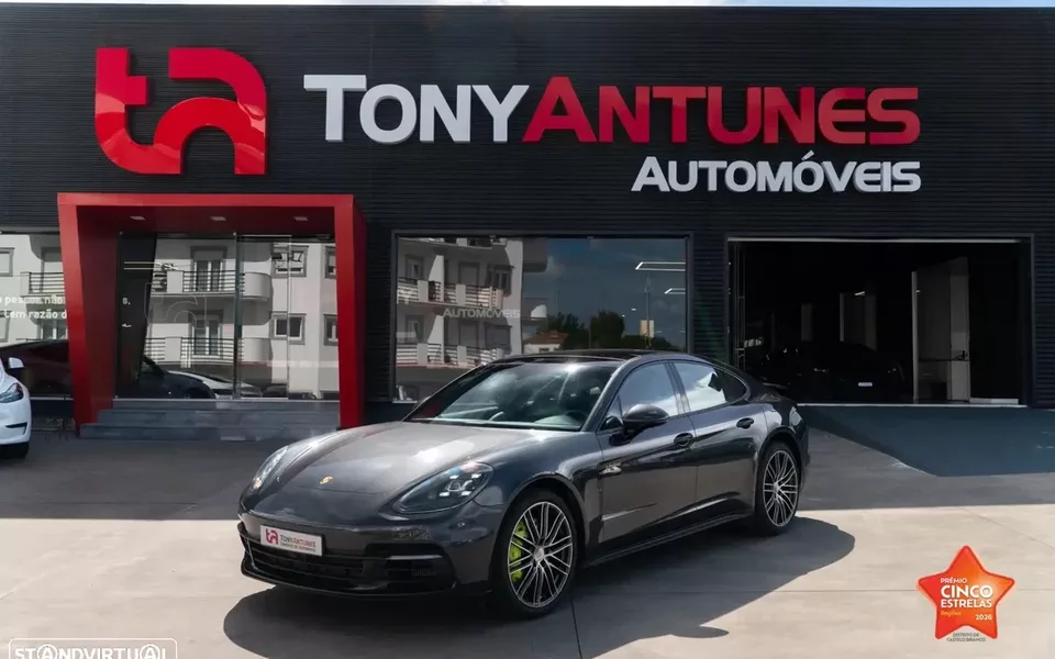 Porsche Panamera 4 E-Hybrid Platinum Edition