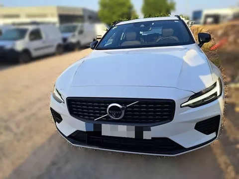 VOLVO V60 2.0 D4 Auto AWD