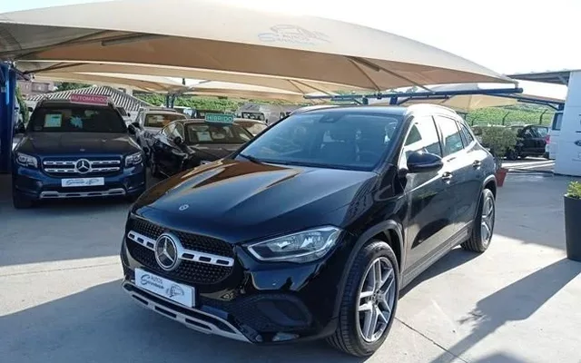 MERCEDES-BENZ Clase GLA GLA 180 7G-DCT