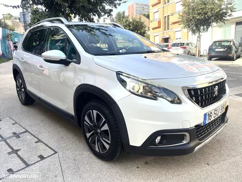 Peugeot 2008 1.2 PureTech Allure EAT6