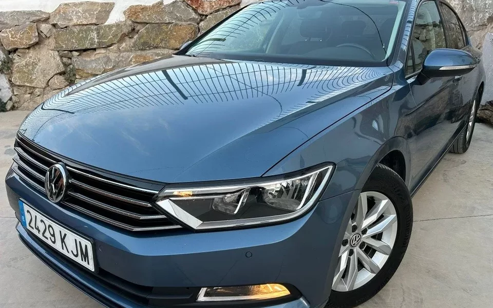 VOLKSWAGEN Passat Passat 1.6TDI Advance 88kW