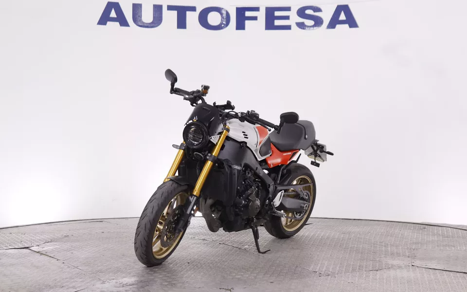 Yamaha XSR 900 XSR 900 STREET RACE 120CV ABS # FAROS LED